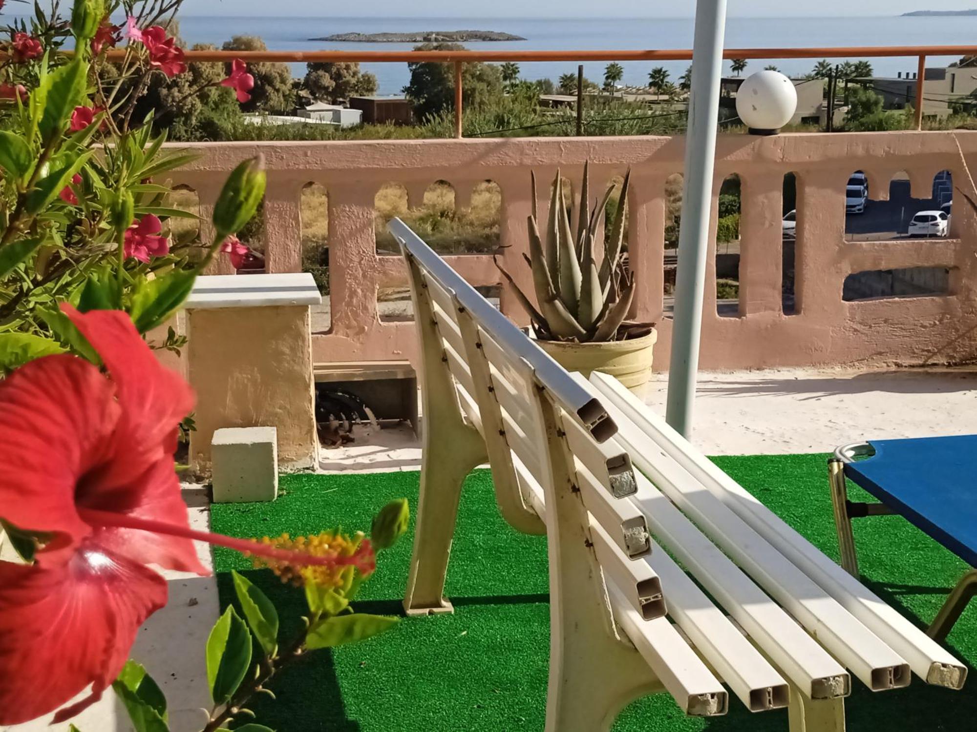 Ilona Apartments Chania Kato Daratso Oda fotoğraf