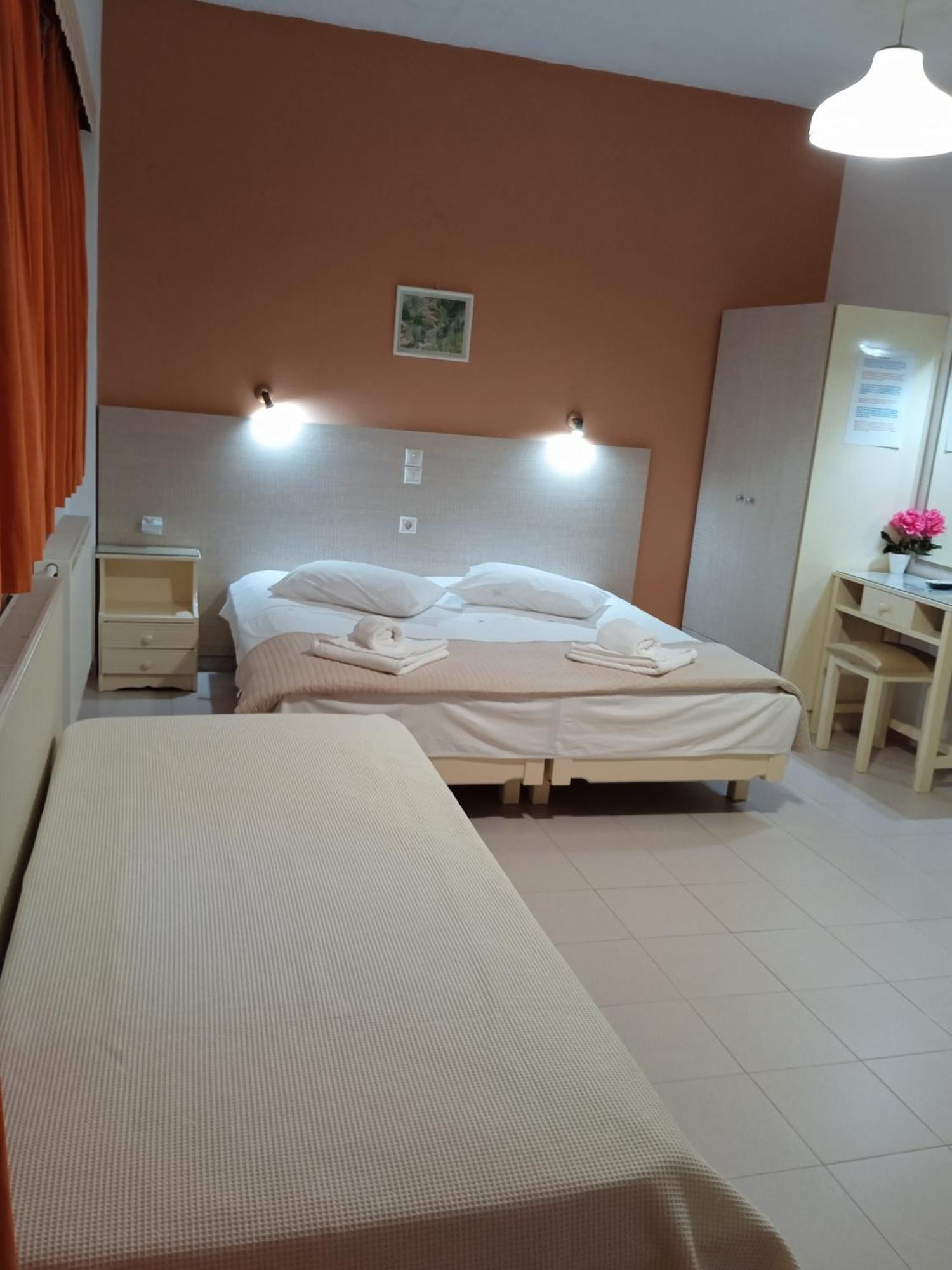Ilona Apartments Chania Kato Daratso Oda fotoğraf